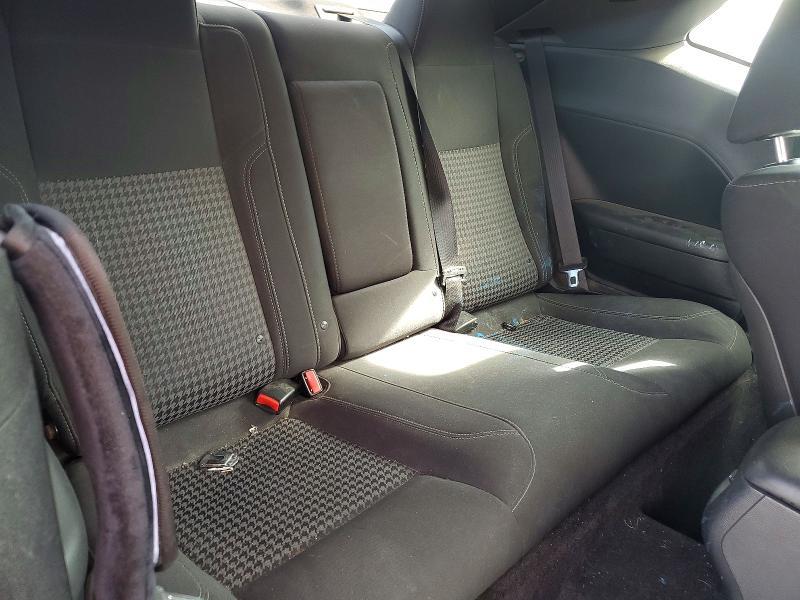 2015 Dodge Challenger sxt