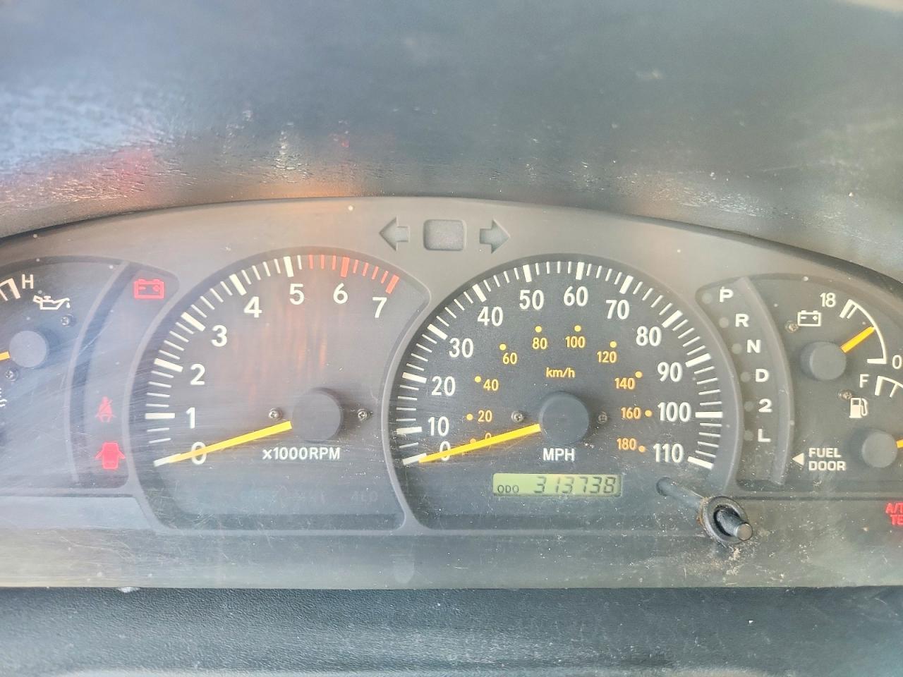 2002 Toyota Tundra SR5 V8
