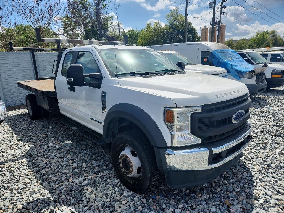 2020 Ford F550 Super Duty Flatbed Truck