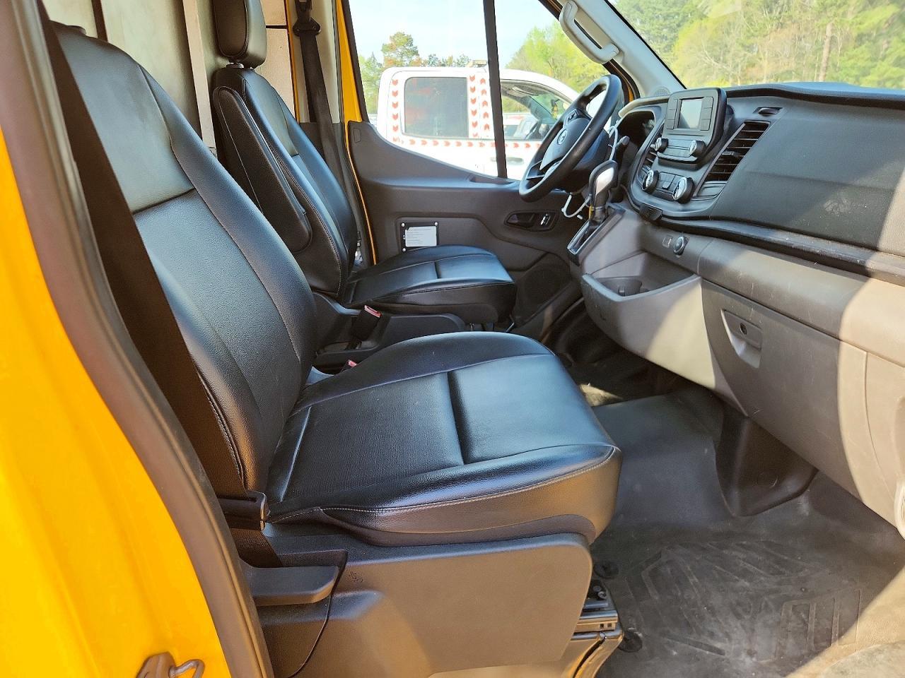 2022 Ford Transit T-250