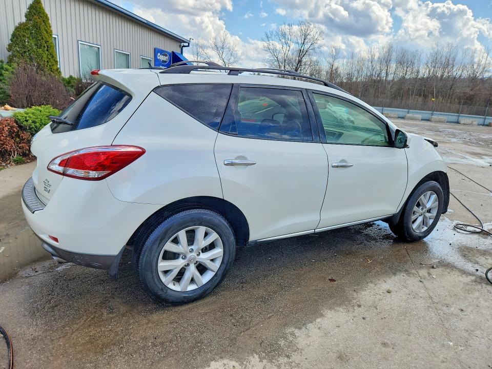 2013 Nissan Murano s