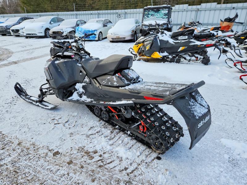 2022 Skidoo Snowmobile