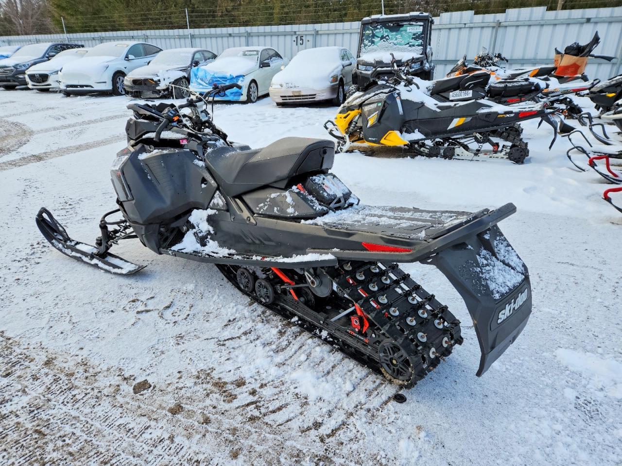 2022 Skidoo Snowmobile
