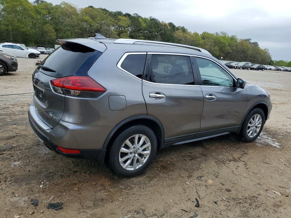 2018 Nissan Rogue sv
