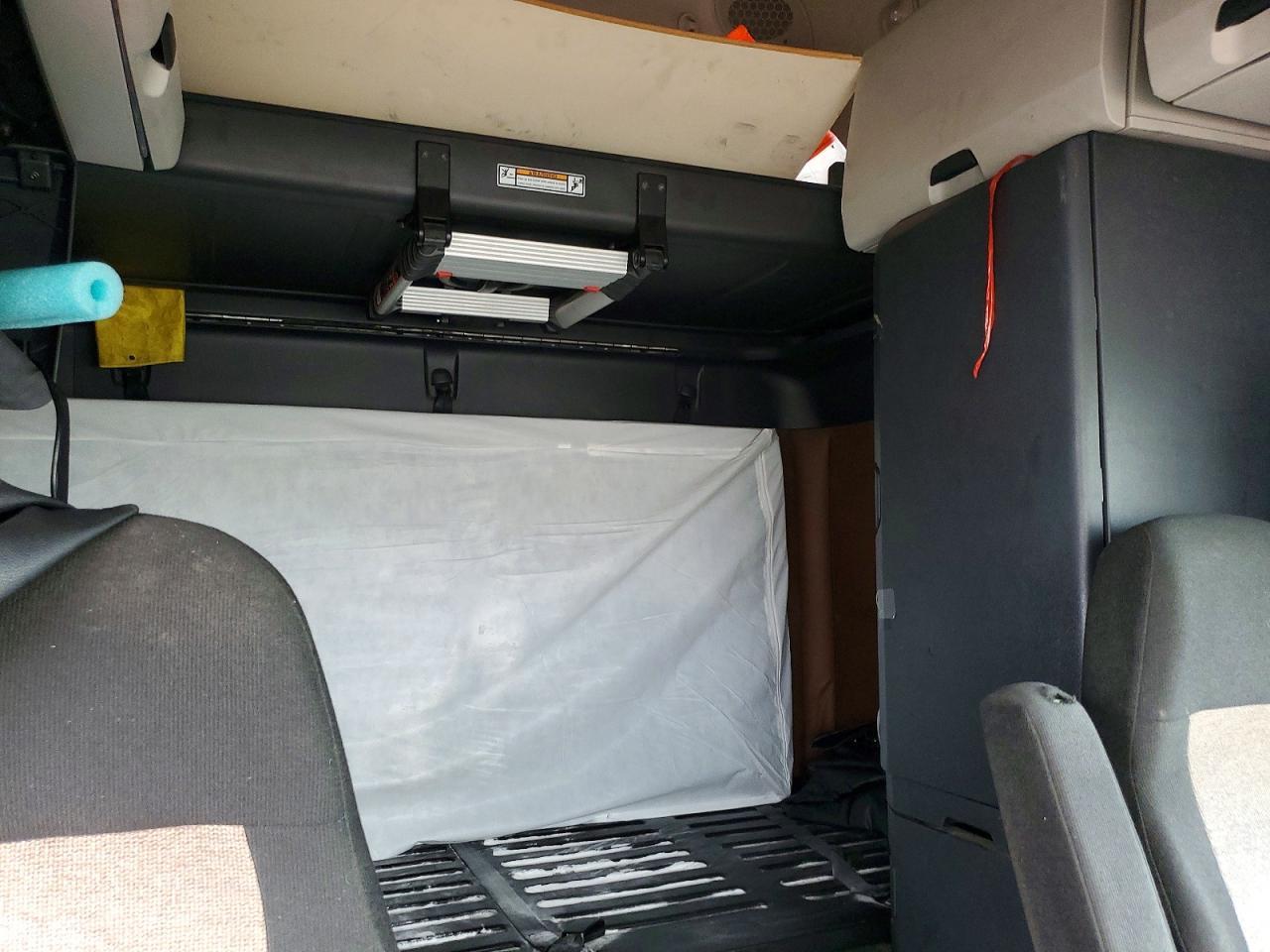 2020 Freightliner Cascadia 126 Semi Truck