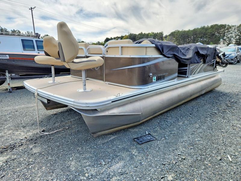 2020 Avalon Pontoons Unknown