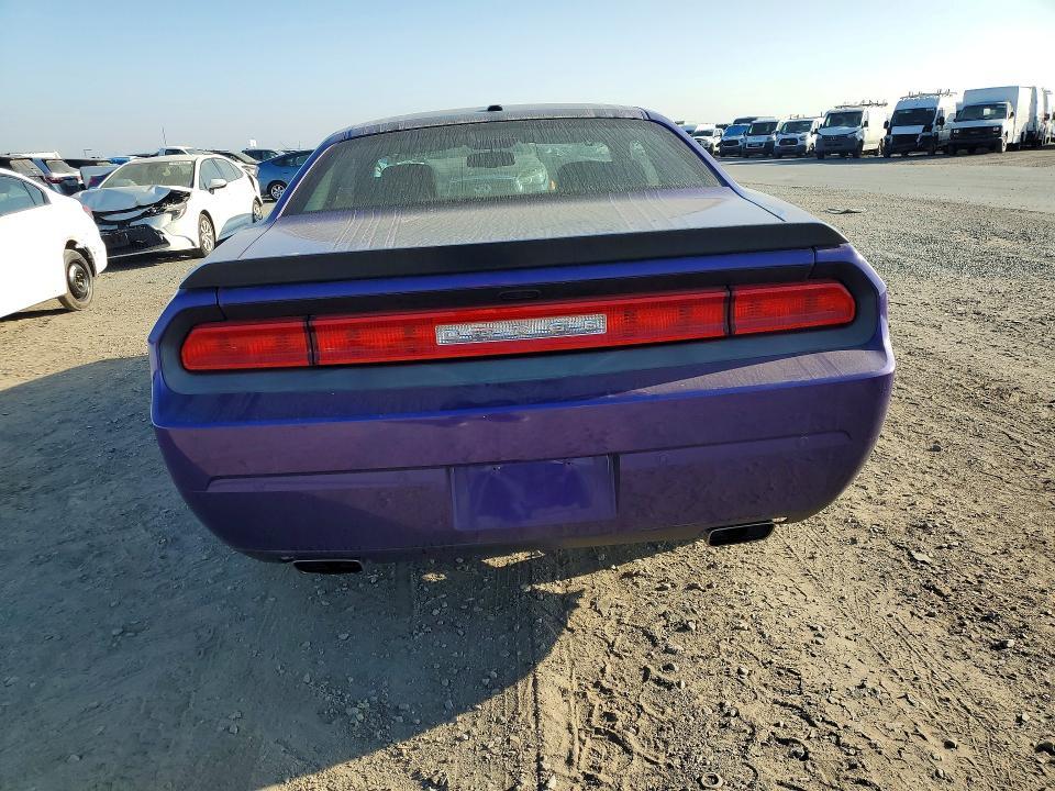 2014 Dodge Challenger r