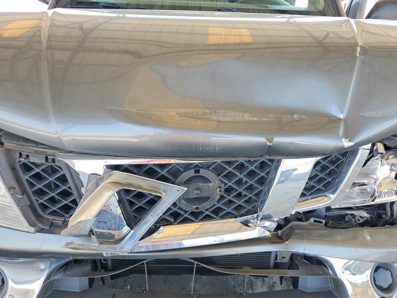 2009 Nissan Frontier SE V6