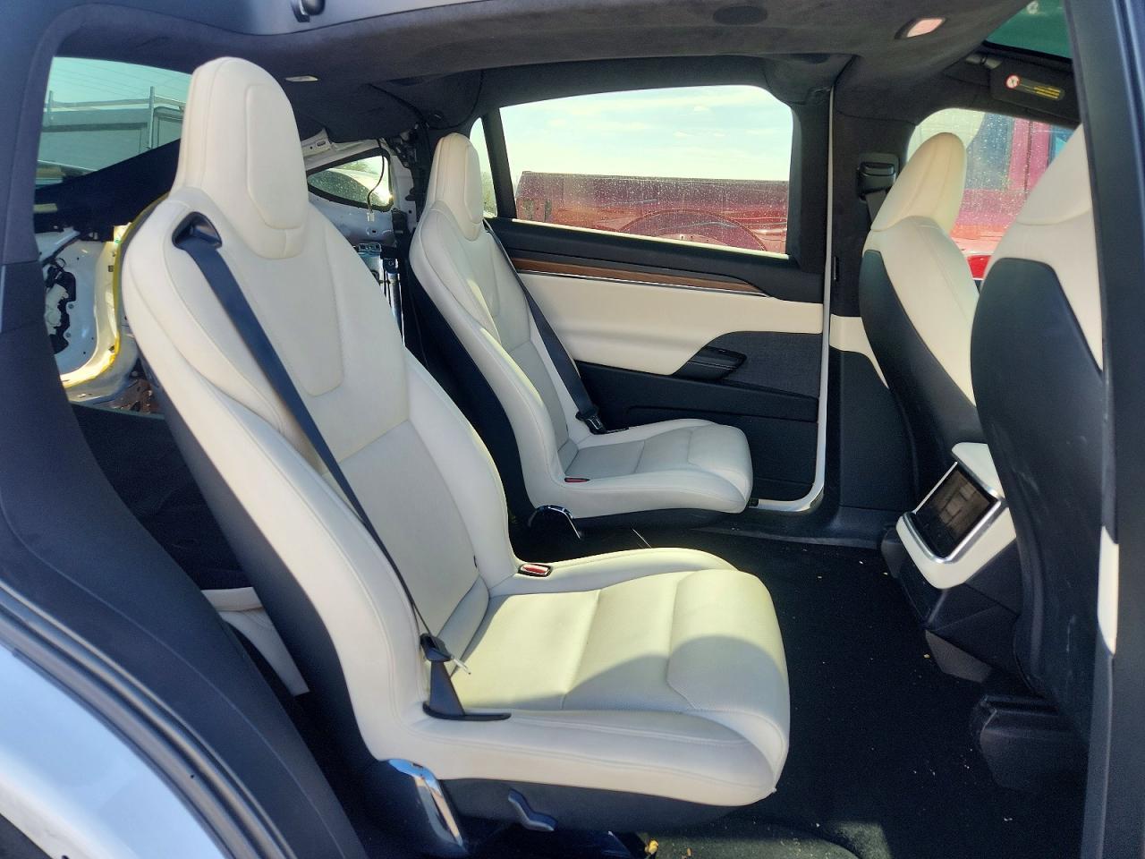 2022 Tesla Model x