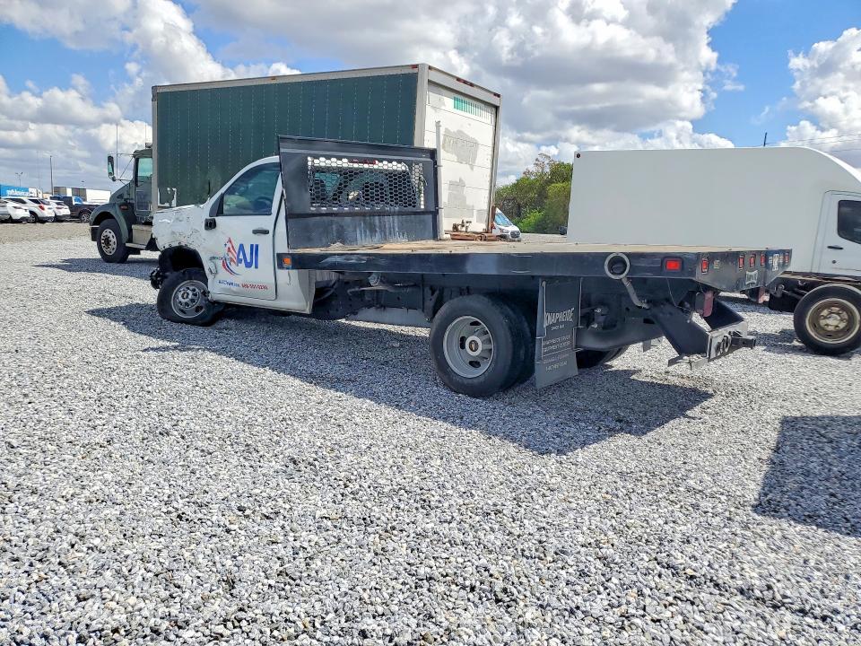 2022 Chevrolet Silverado C3500