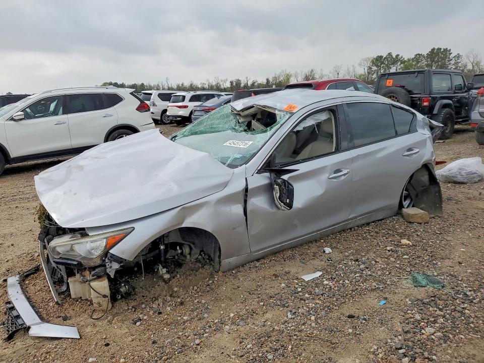 2015 Infiniti Q50 Base