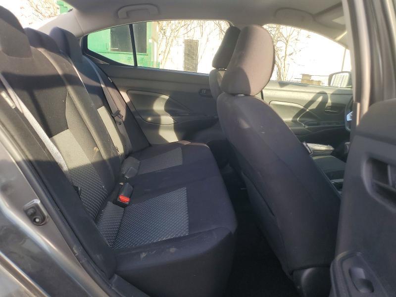 2022 Nissan Versa s