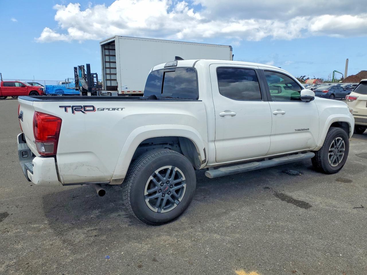 2017 Toyota Tacoma SR5 V6