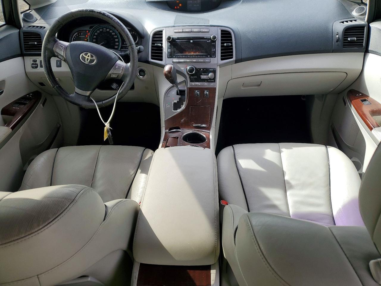 2010 Toyota Venza awd V6