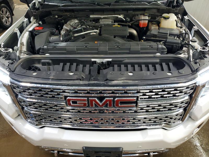 2023 GMC Sierra K3500 Denali