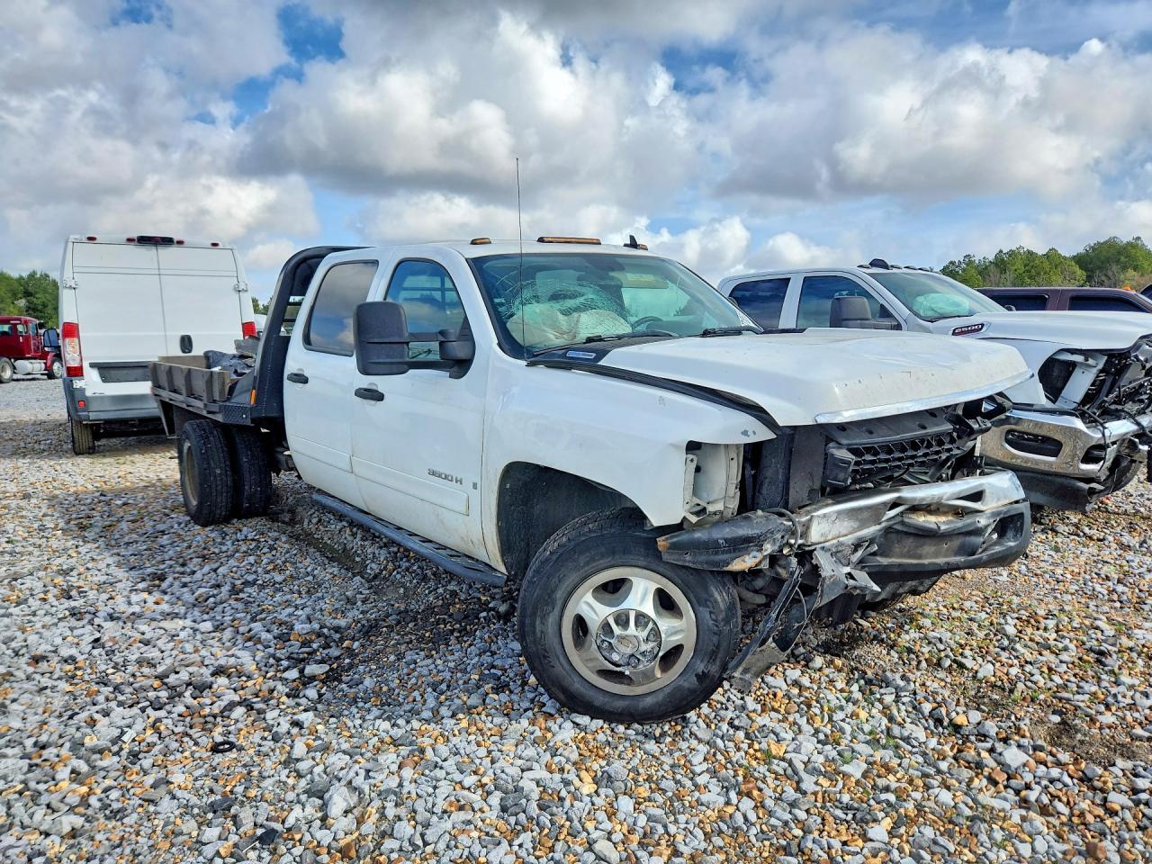 2008 Chev Rolet Silverado 3500 LTZ Flatbed Truck