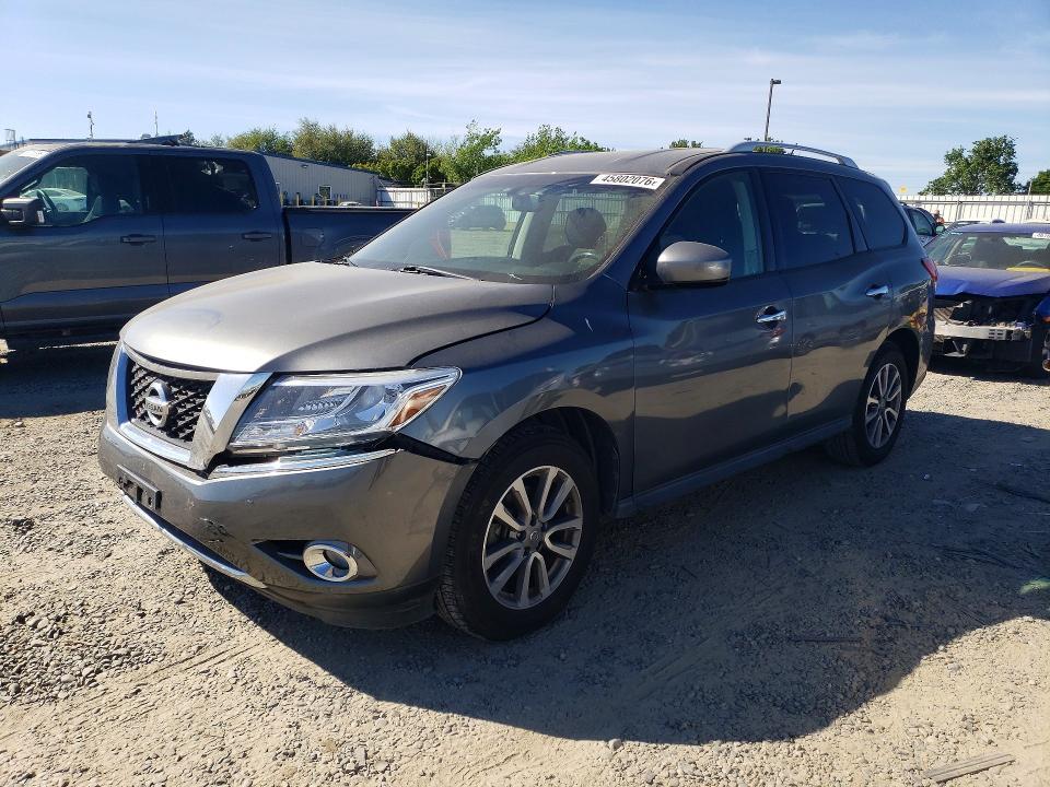 2015 Nissan Pathfinder sv