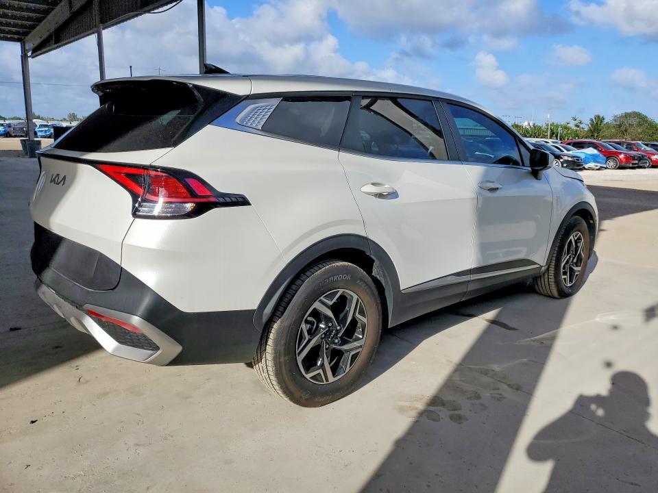 2025 KIA Sportage lx