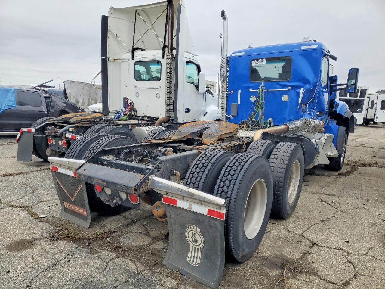 2015 Kenworth Construction T880