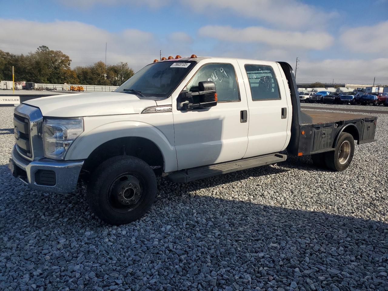 2016 Ford 2014 Ford F-350 Flatbed Truck