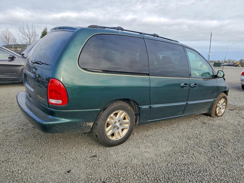 1996 Dodge Grand Caravan le