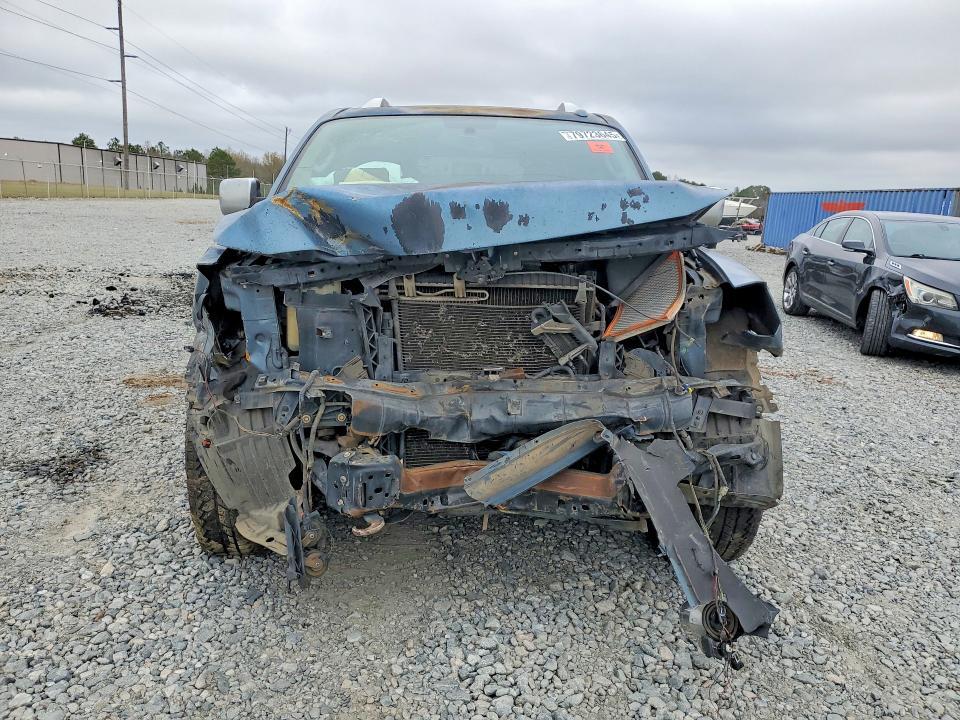 2012 Nissan Armada sv