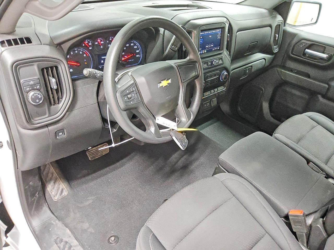 2025 Chevrolet Silverado C1500