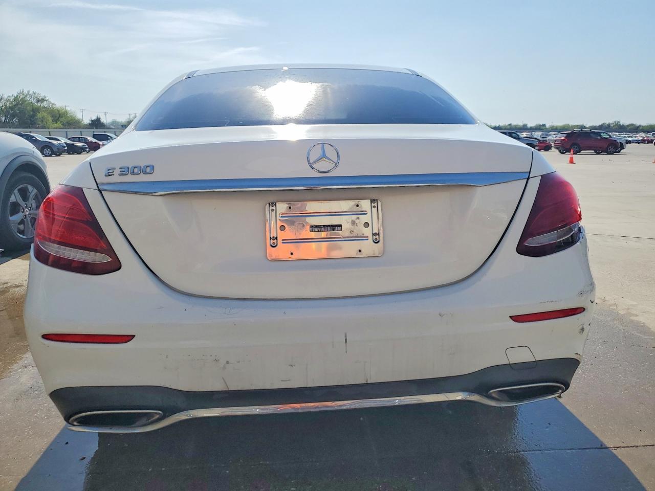 2017 Mercedes-Benz E 300