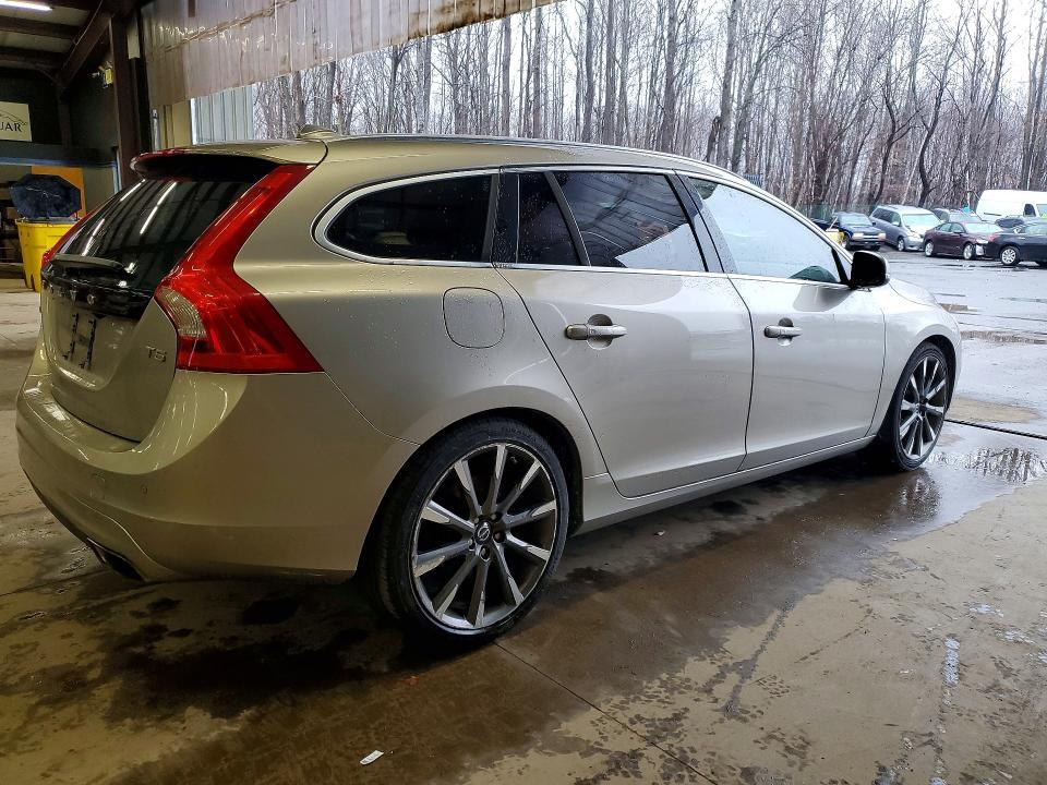 2015 Volvo V60 Premier