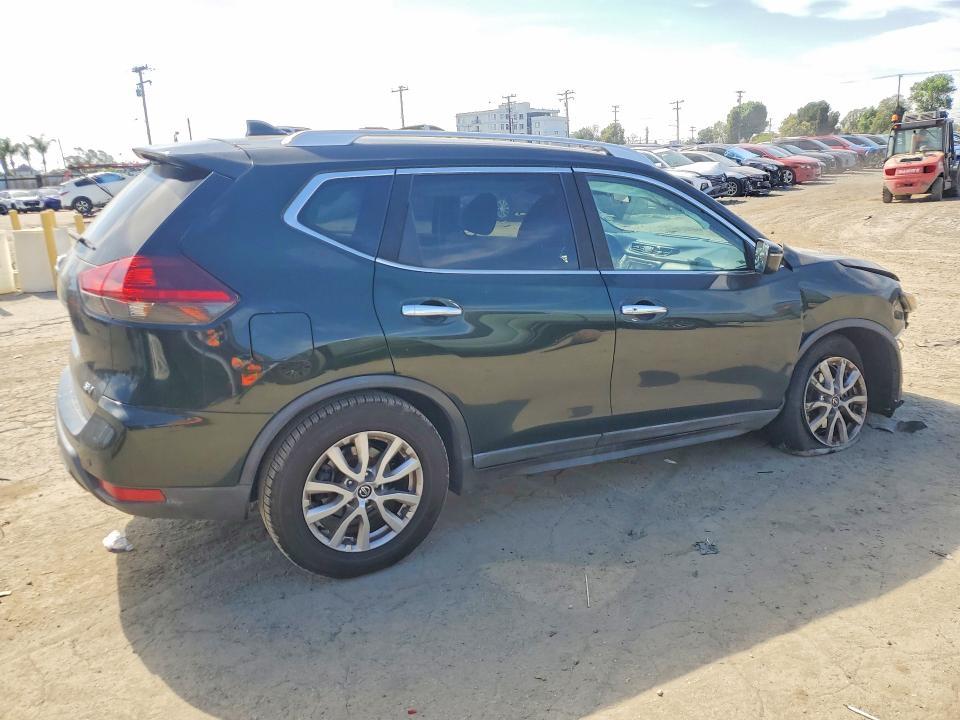 2019 Nissan Rogue sv