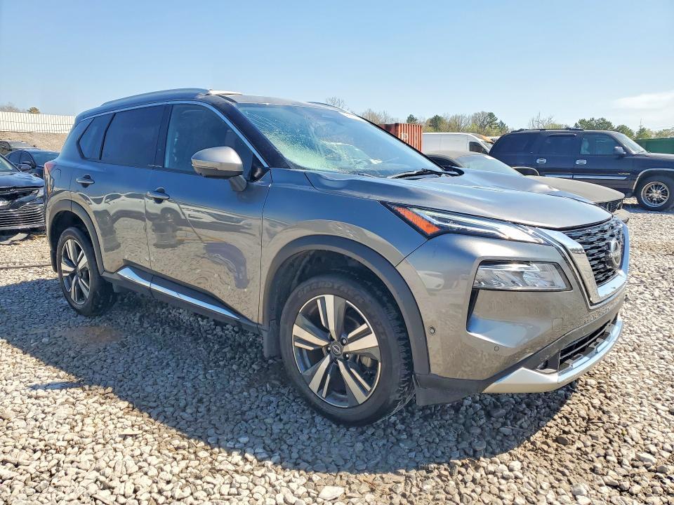 2022 Nissan Rogue Platinum