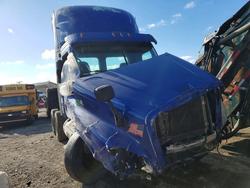 Salvage trucks for sale at Elgin, IL auction: 2017 Freigliner 2017 Freightliner Cascadia 125 Semi Truck