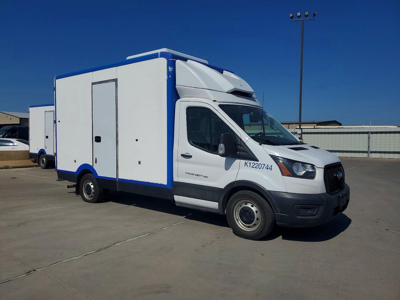 2022 Ford Transit Delivery Truck