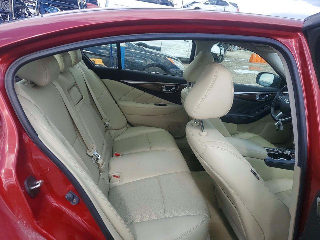 2014 Infiniti Q50