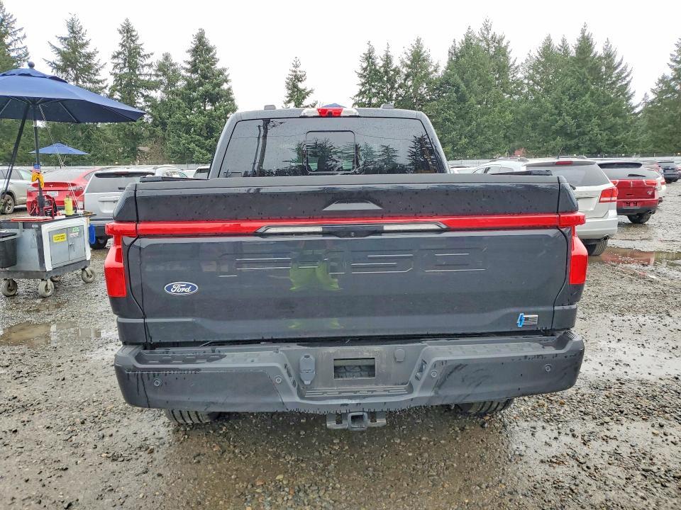 2025 Ford F150 Lightning Platinum