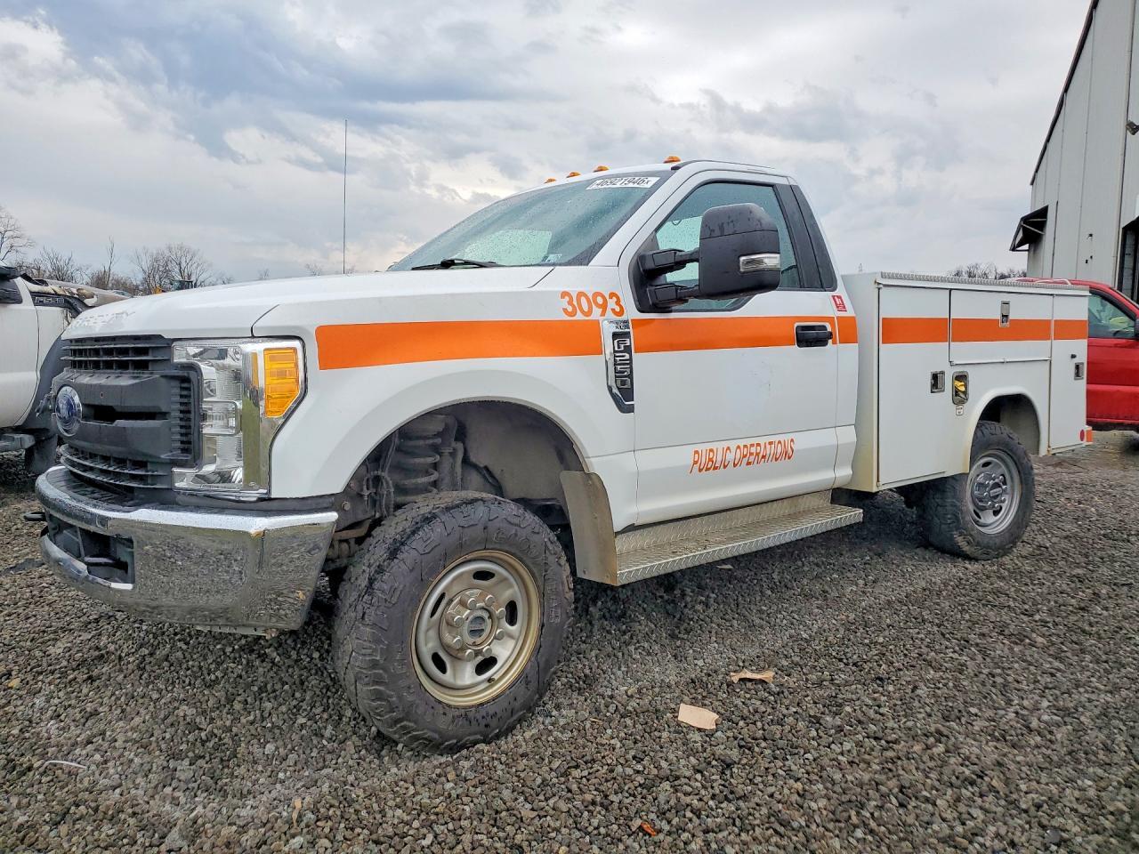 2017 Ford F250 Super Duty Utility / Service Truck