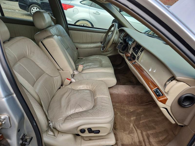 2002 Buick Park Avenue