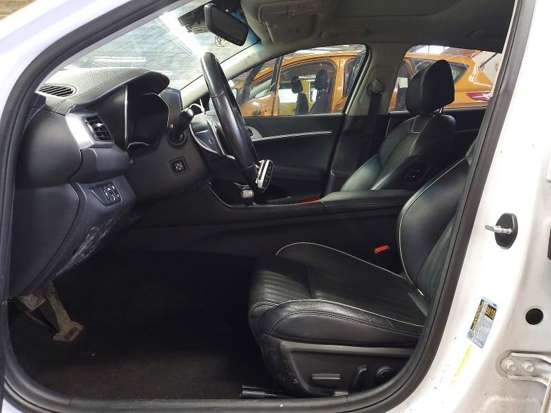 2020 Genesis G70 2.0t