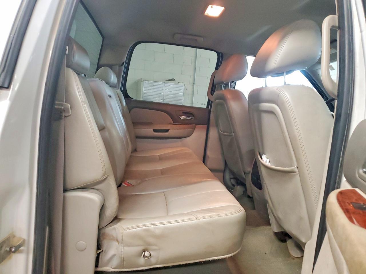 2011 GMC Sierra K2500 slt