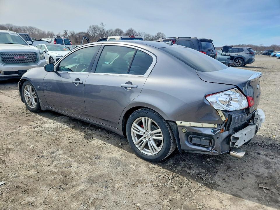 2015 Infiniti Q40 Base