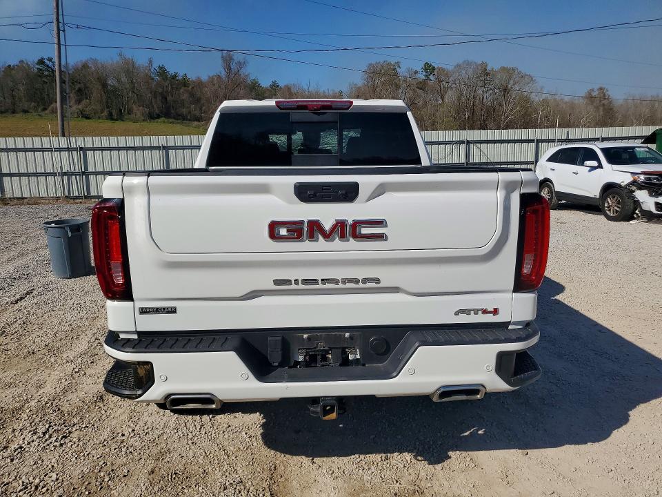 2025 GMC Sierra K1500 AT4