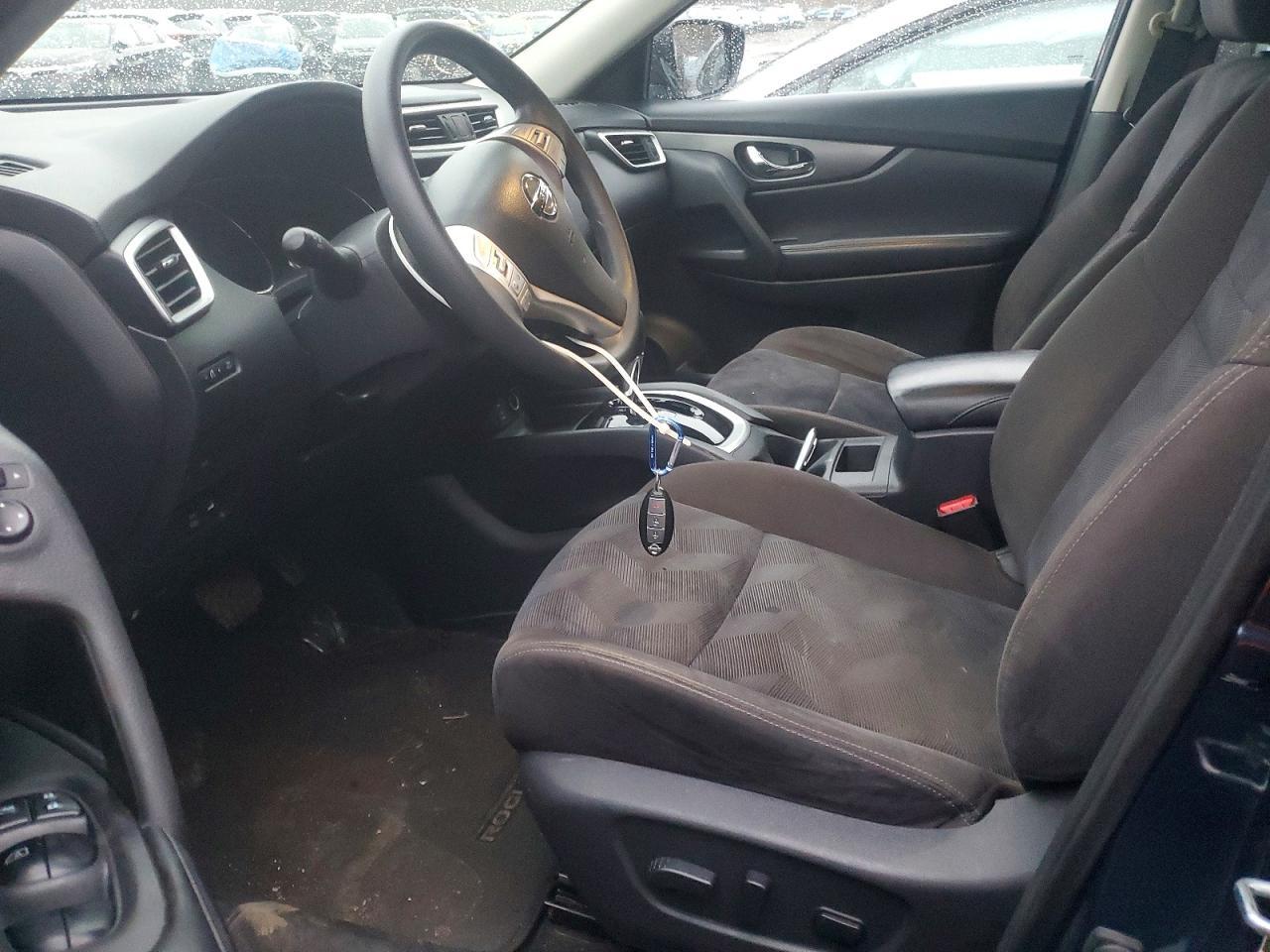 2016 Nissan Rogue sv