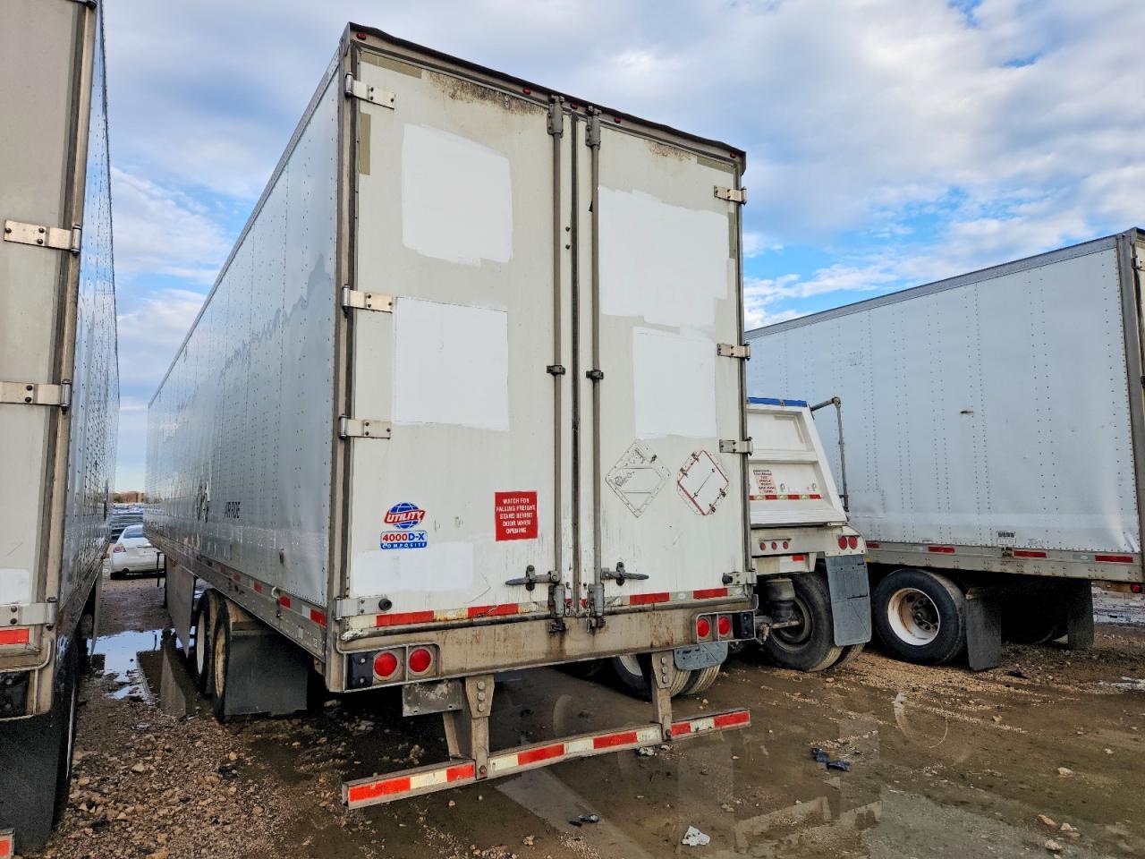 2014 Utility VS2DX DRY Van Trailer