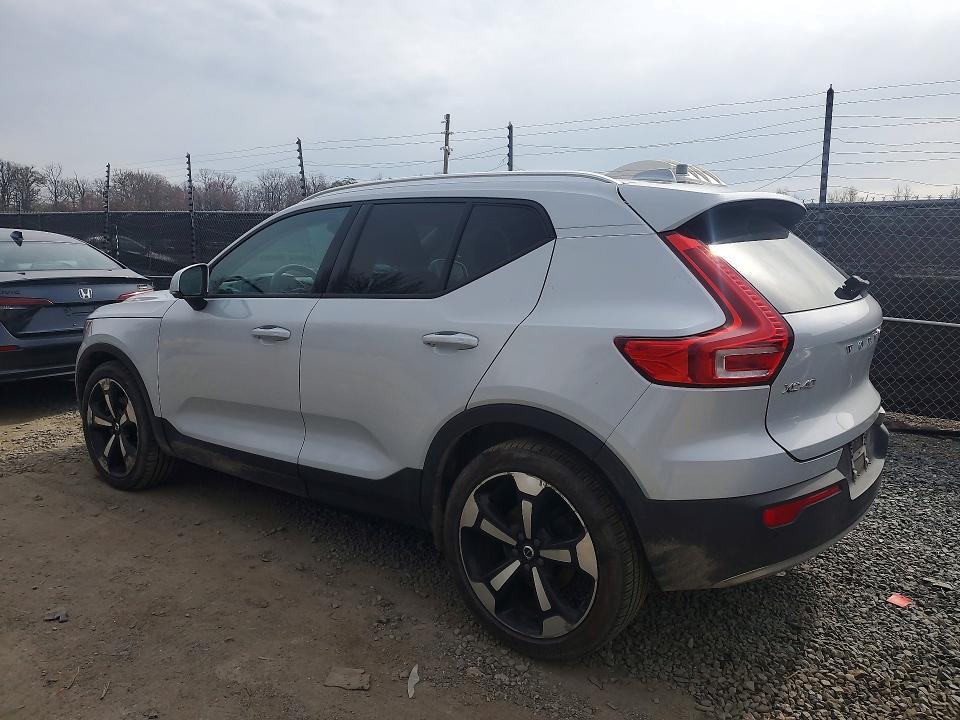2020 Volvo Xc40 T4 Momentum
