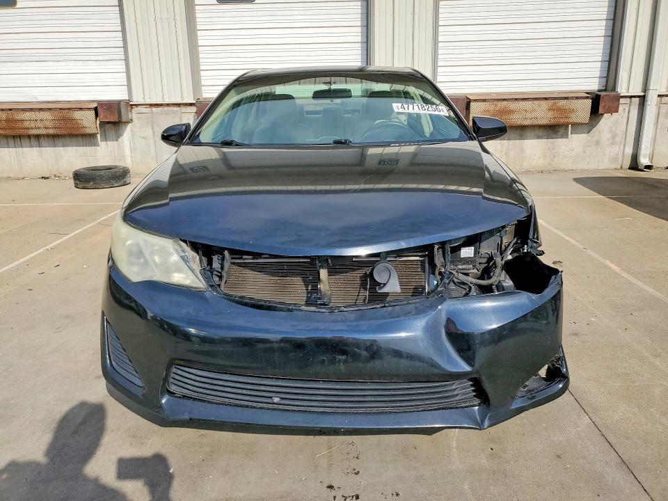 2012 Toyota Camry le