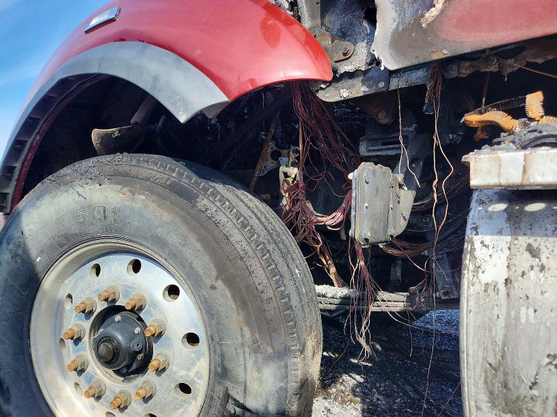 2022 Kenworth T880 Dump Truck