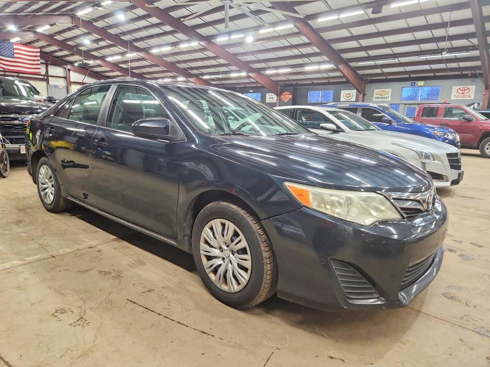 2013 Toyota Camry le