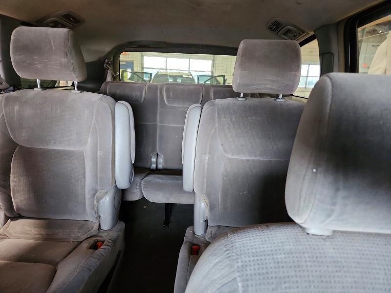 2004 Toyota Sienna le 7 Passenger