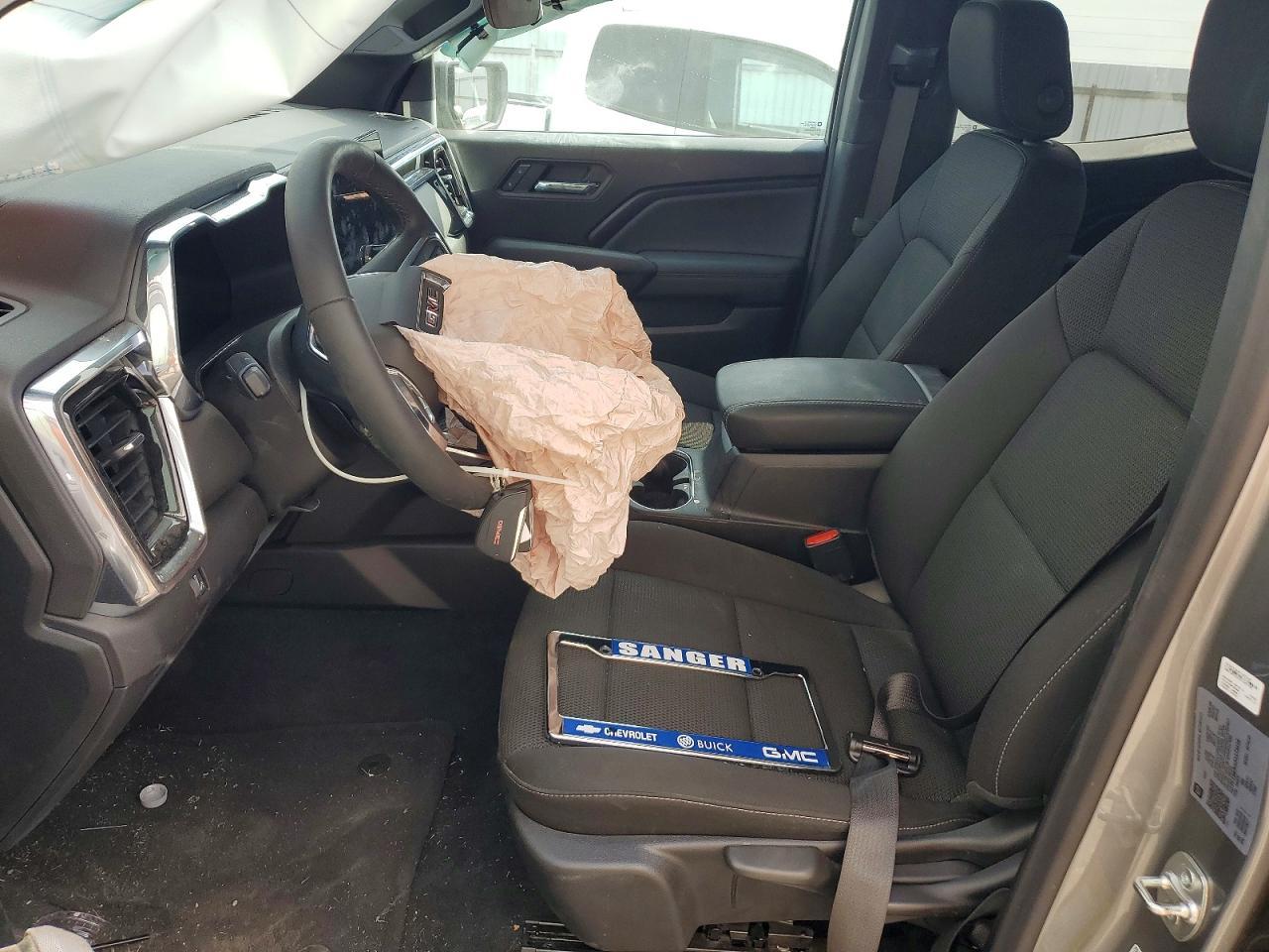 2025 GMC Canyon Elevation