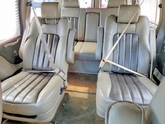 2013 GMC Savana